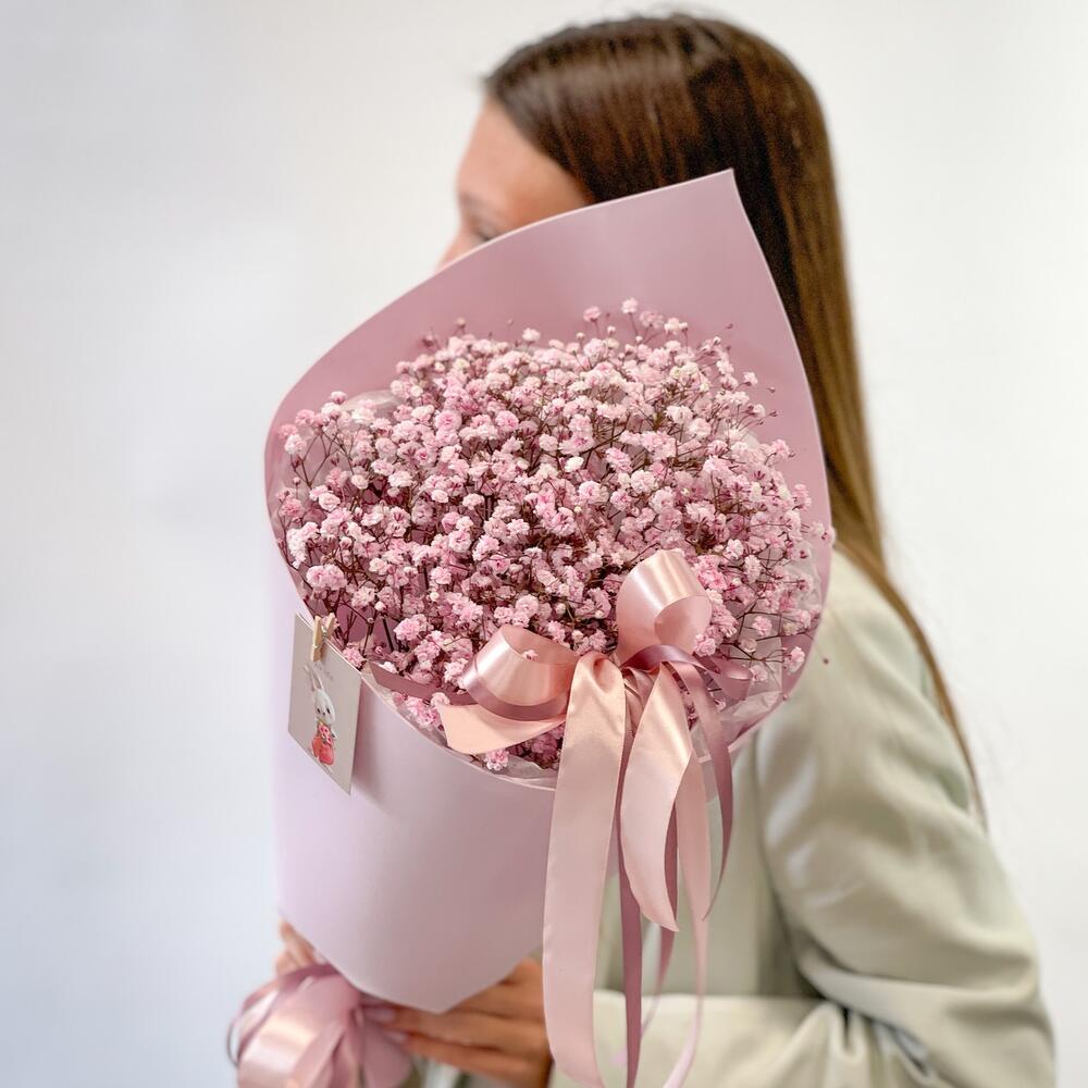 Букет из розовой гипсофилы 