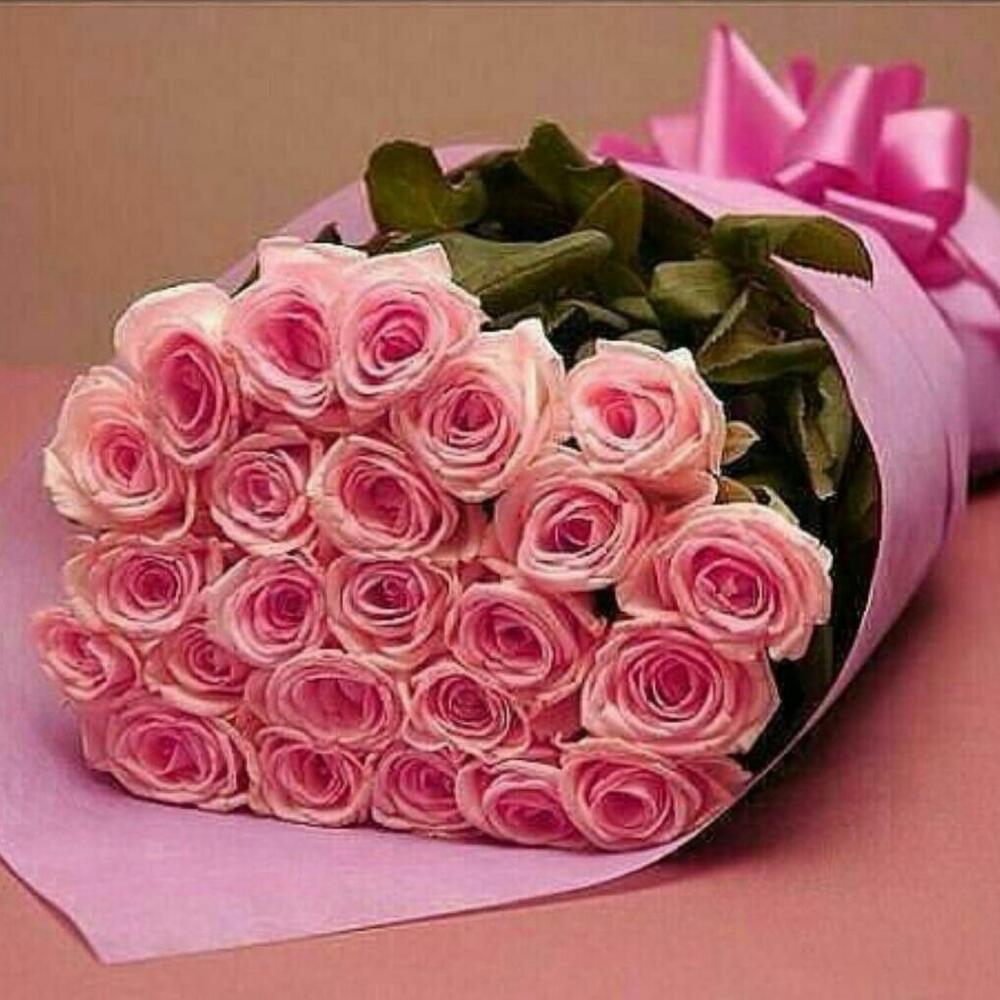 Букет из 25 нежно розовых роз с оформлением