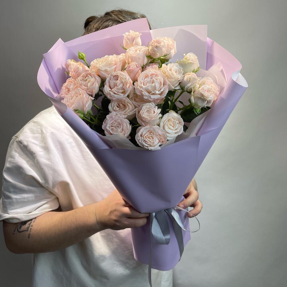 Букетик из кустовых роз